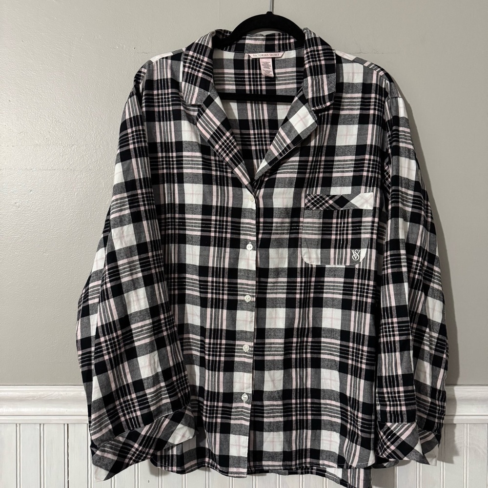Victoria's Secret Cotton Long Sleeve V-Neck PJ Top Sleepwear  Plaid  XXL